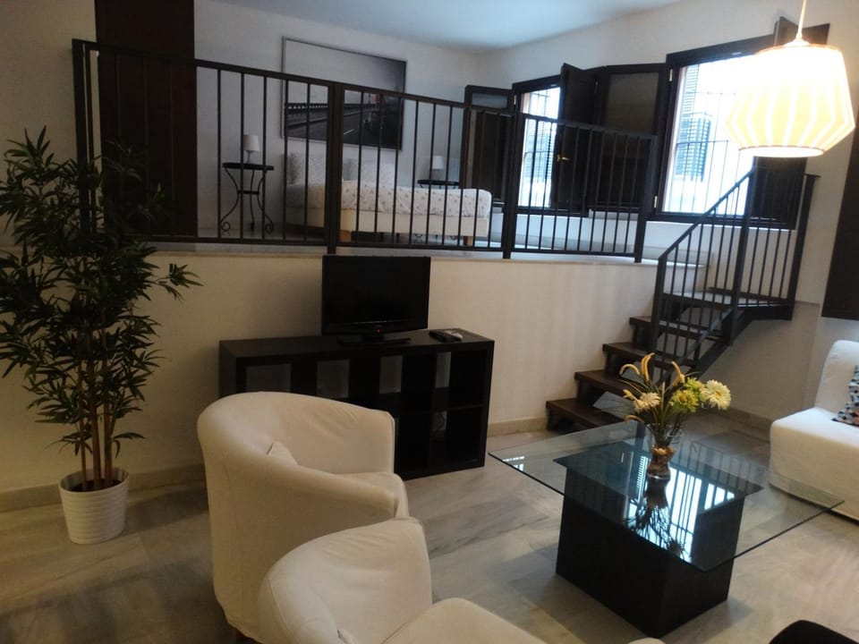 Day, Living room