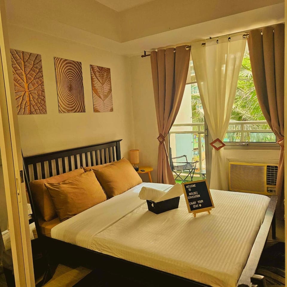 Azure Urban Resort Staycation Resort in Pasay