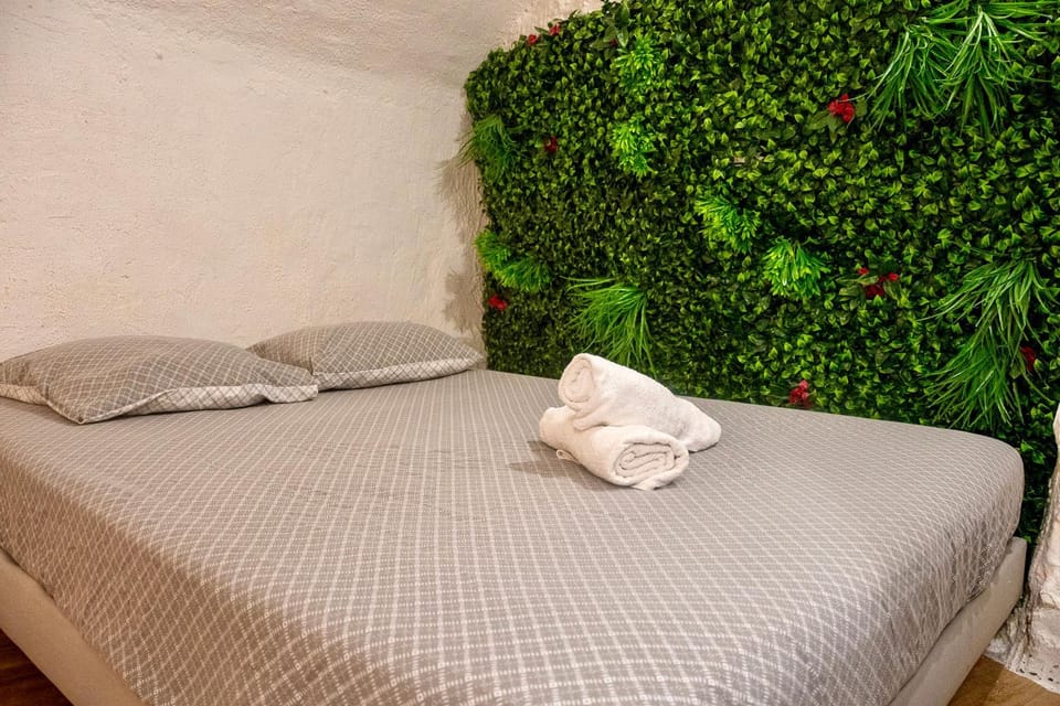Charme et Authenticité à Menton - Centre & Plages Apartment in Menton