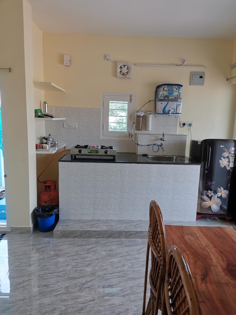 Kitchen or kitchenette