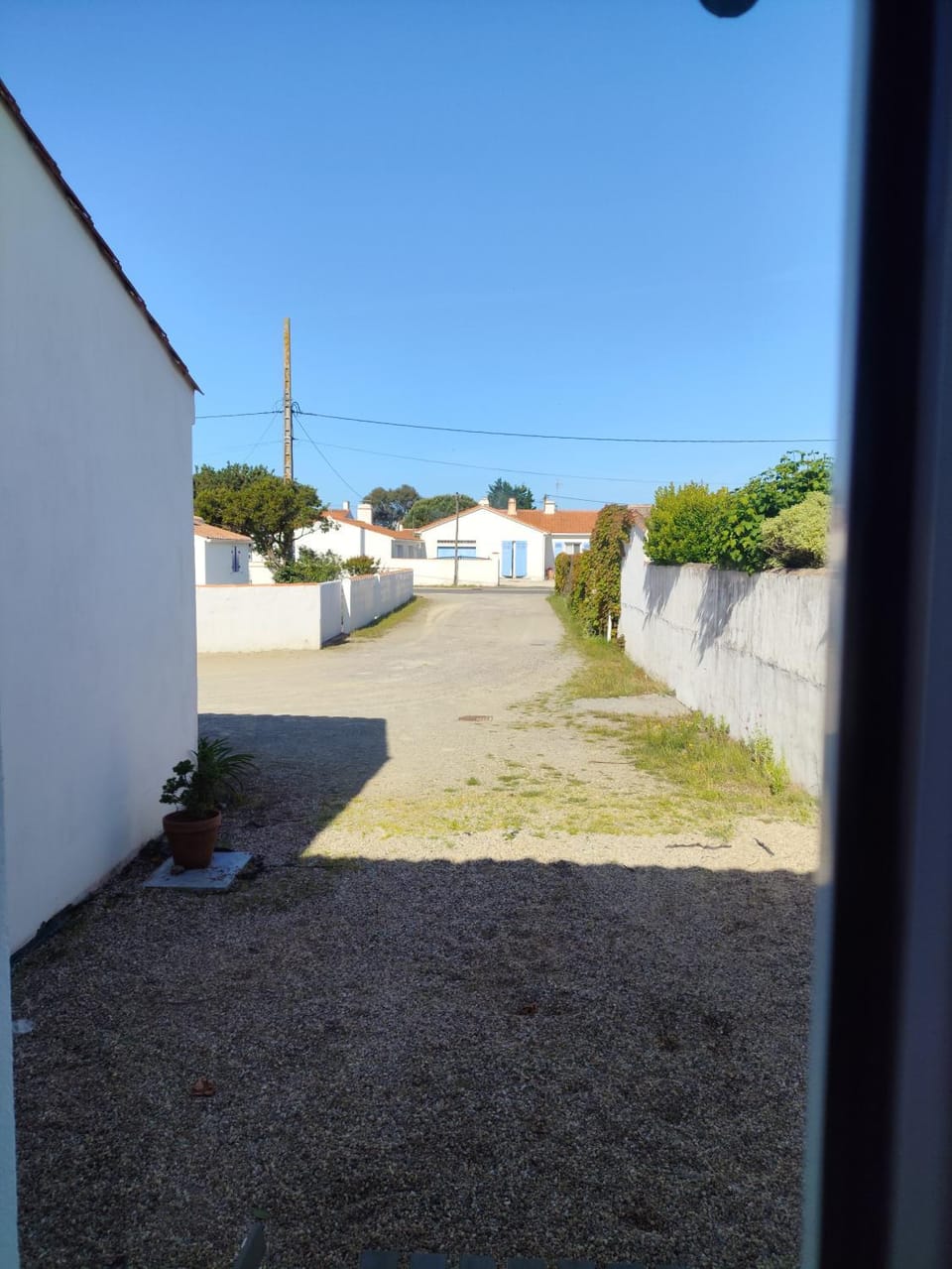 Property building, Street view, Quiet street view