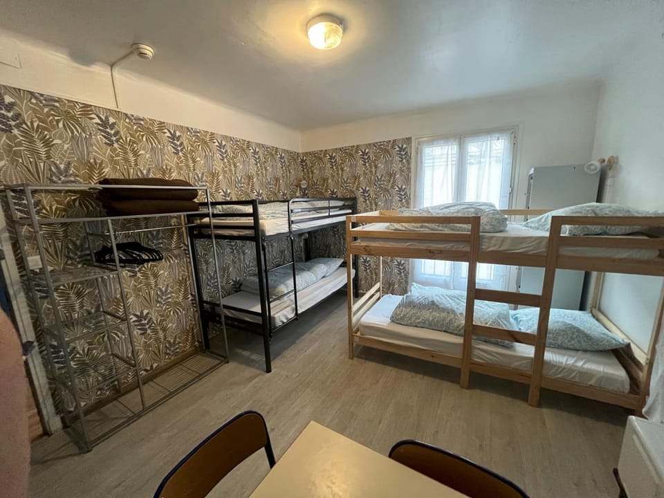 Alpazur Hostel in Nice