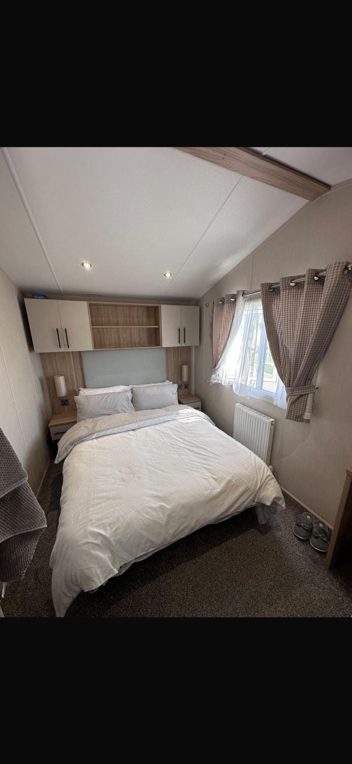Selsey Caravan 3 bed Campground/ 
RV Resort in Selsey