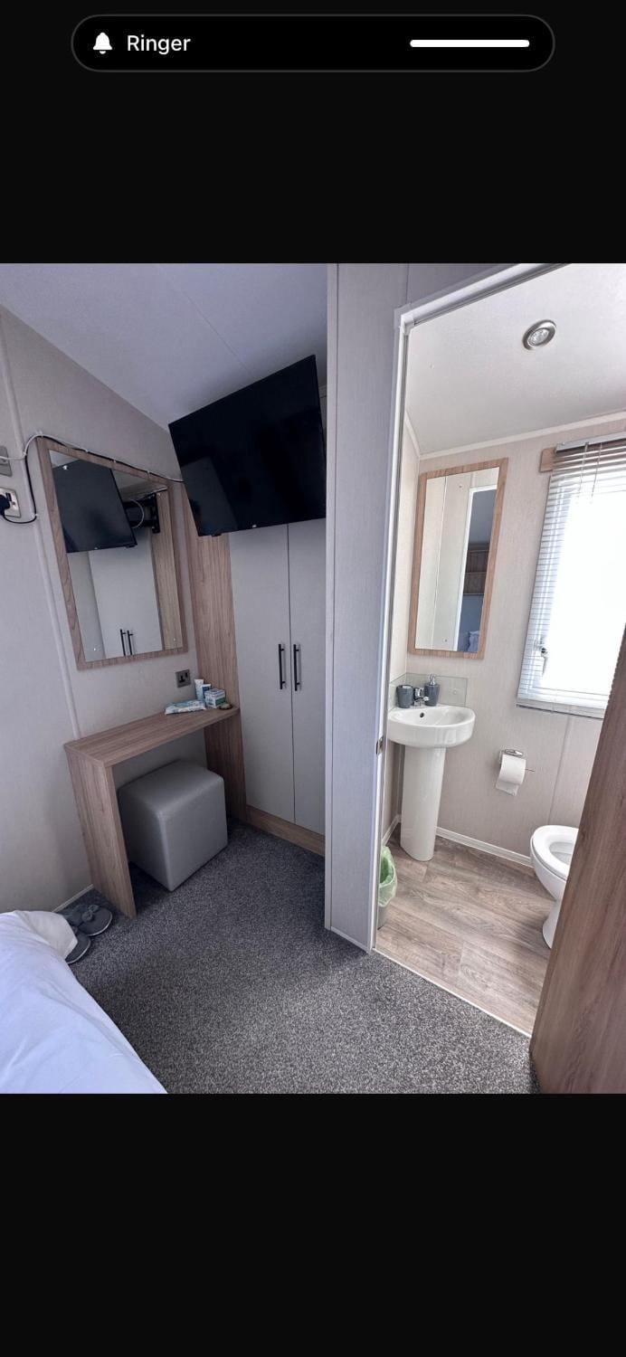 Selsey Caravan 3 bed Campground/ 
RV Resort in Selsey