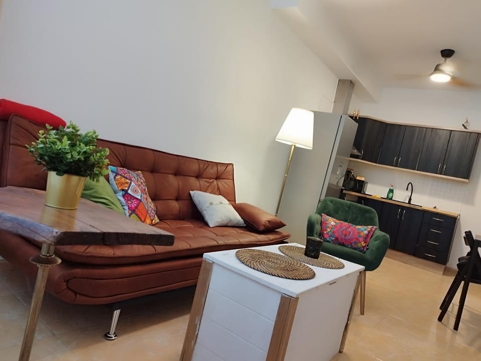 TV and multimedia, Kitchen or kitchenette, Living room, Dining area