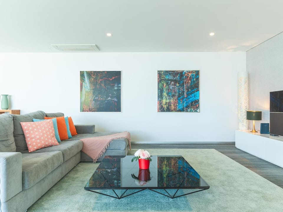 Communal lounge/ TV room, Living room