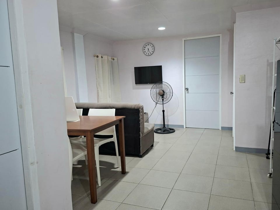 Abode86 Transient-Agus Apartment in Lapu-Lapu City