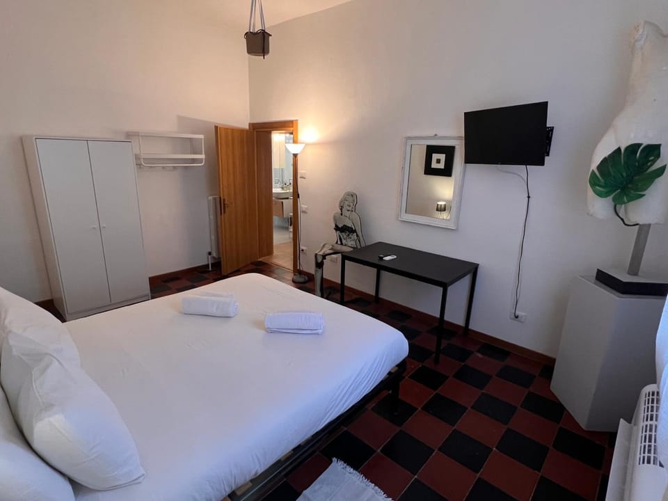 Venice,Near Train Station,airport Shuttle,10 min from Venice,Free Parking,WiFi, M9, Museum, Via Nervesa 4 Apartment in Venice