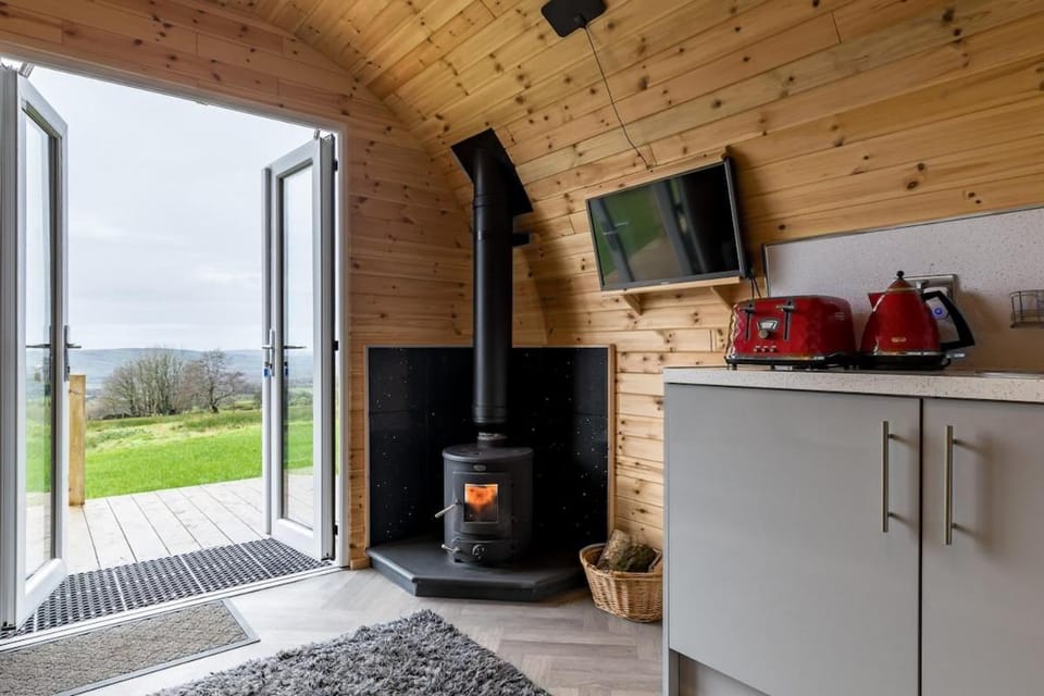 The Lodge at Brambles Farm House in Staffordshire Moorlands District