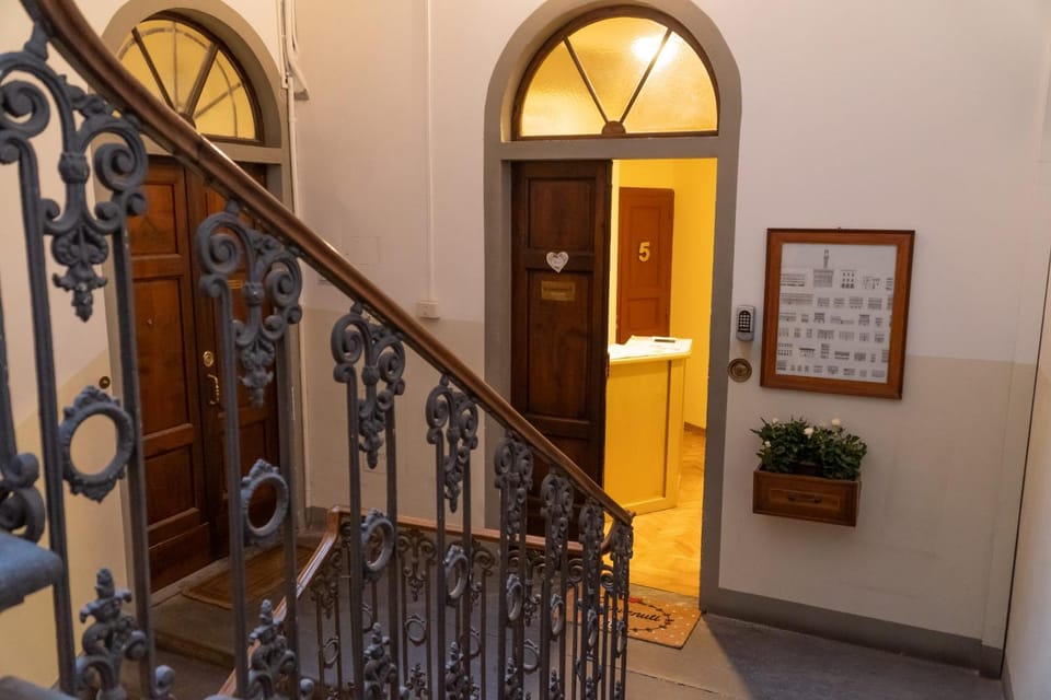 Property building, Facade/entrance