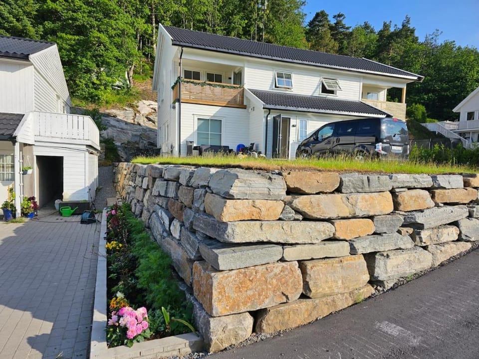 Cosy Hamresand's semi-detached house House in Norway