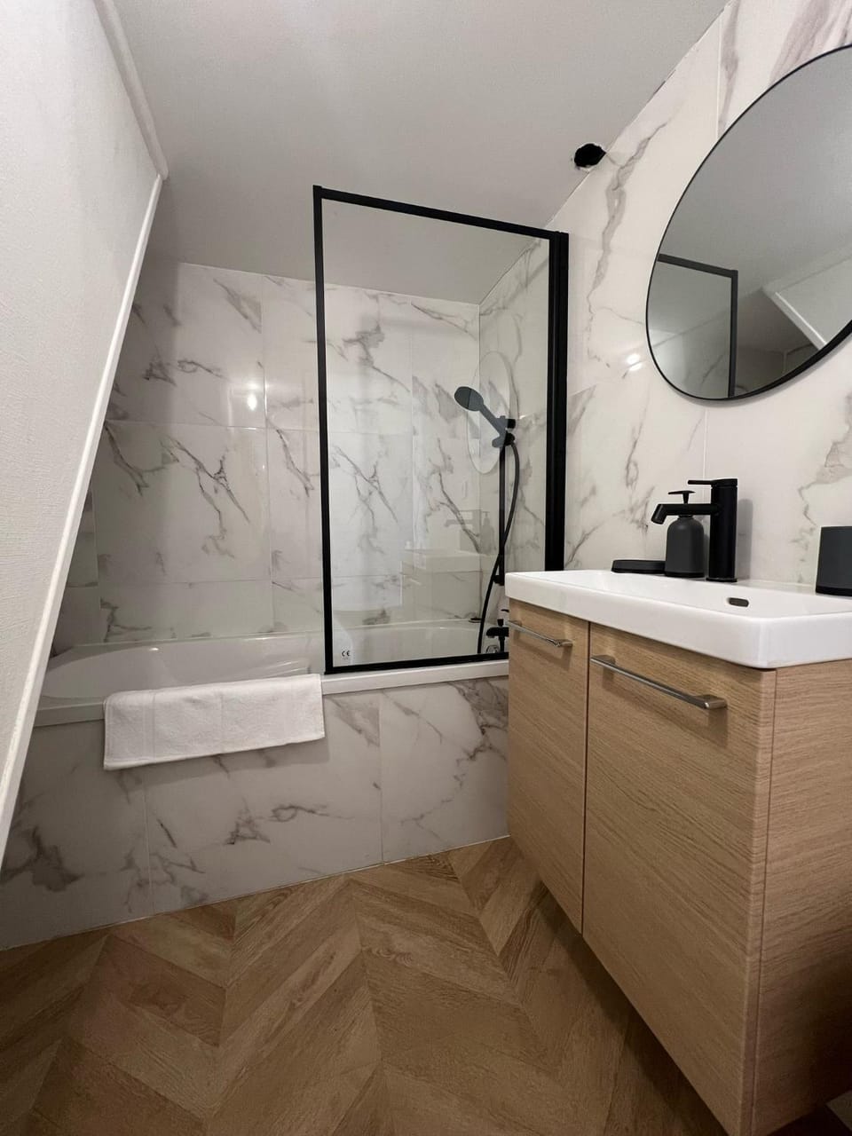 Shower, Bathroom, towels, towels