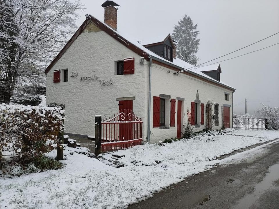 Les Arpents Verts 52 House in Belgium