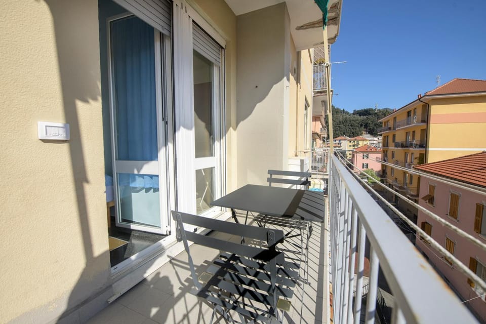 Balcony/Terrace, Dining area