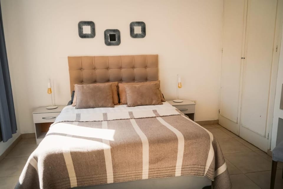 LINDO y confortable departamento en el centro De Mendoza Apartment in Mendoza