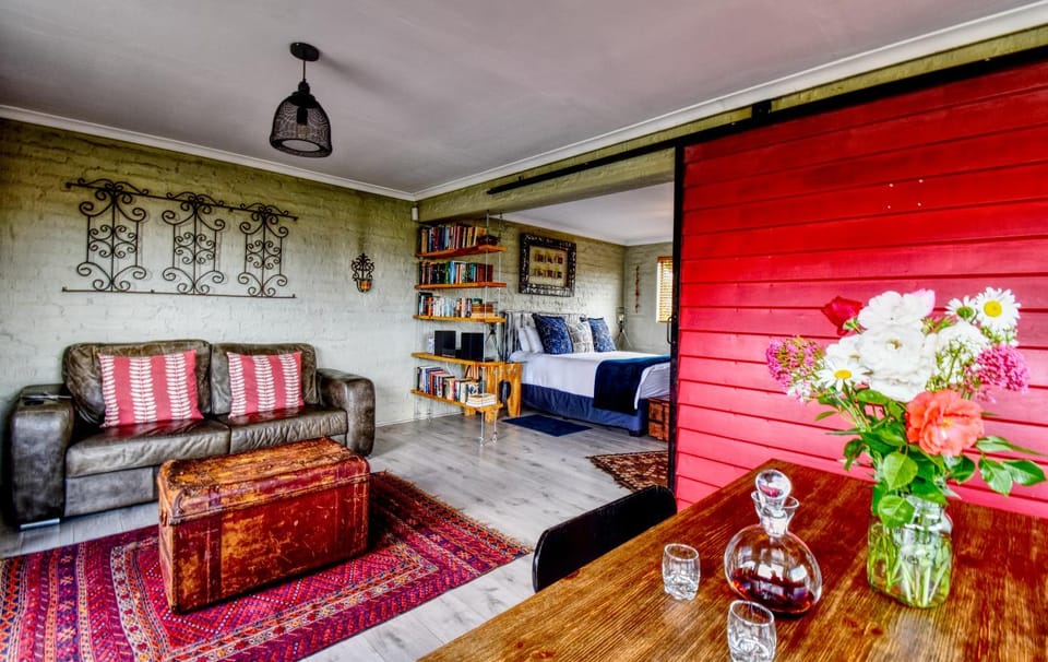 Library, Living room, Seating area, Dining area, Bedroom