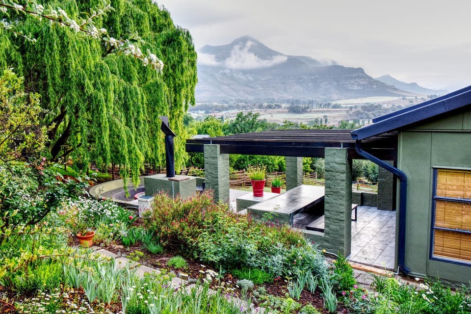 Day, Natural landscape, Garden, Garden view, Mountain view