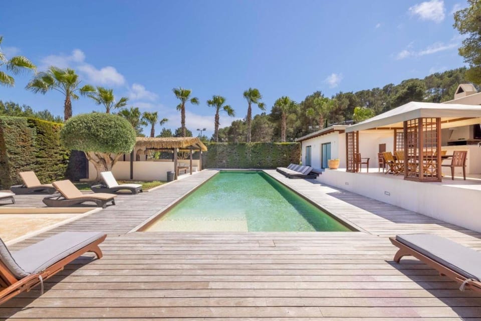Private apartment in villa Apartment in Ibiza