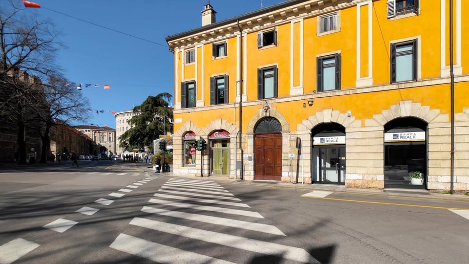 Property building, Day, Neighbourhood, City view, Street view, Location