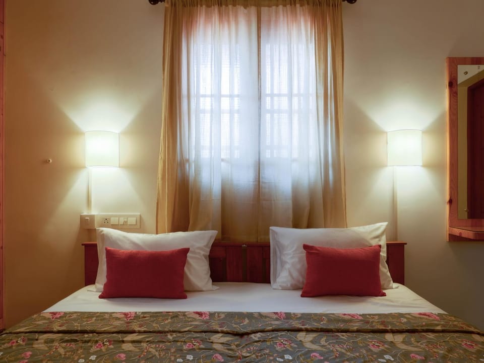 Stay Central, Stay Cozy 3BHK Premium Home Stay Apartment in Kochi