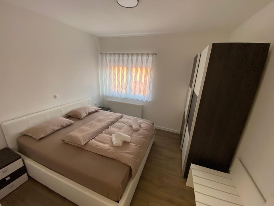 Bed, Bedroom, wardrobe