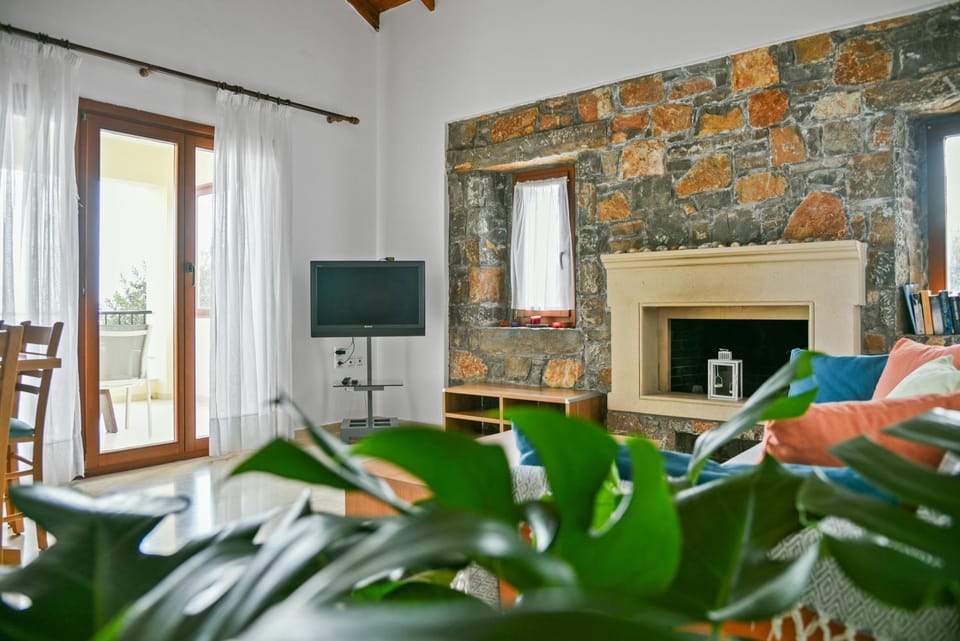 Liakoto Villa with private pool and jacuzzi Villa in Lasithi
