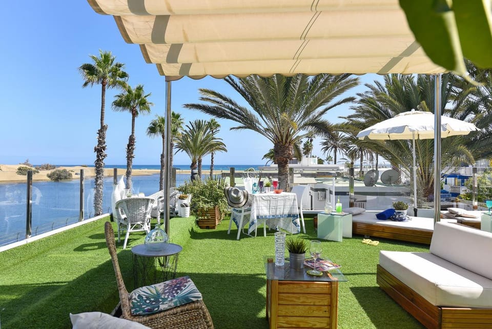Balcony/Terrace, Seating area, Dining area, Sea view