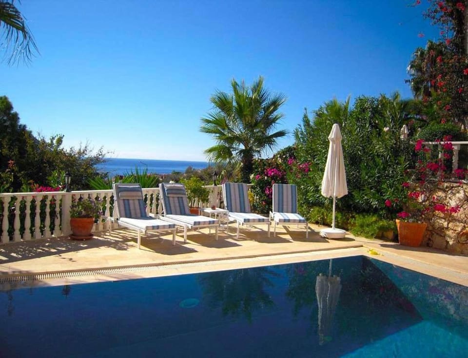 Sea view, Swimming pool, Swimming pool, sunbed