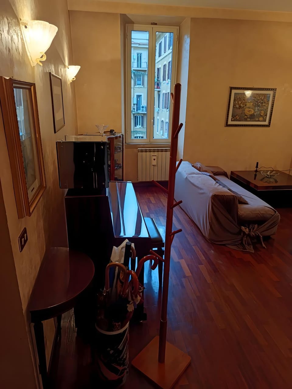 TV and multimedia, Living room, minibar