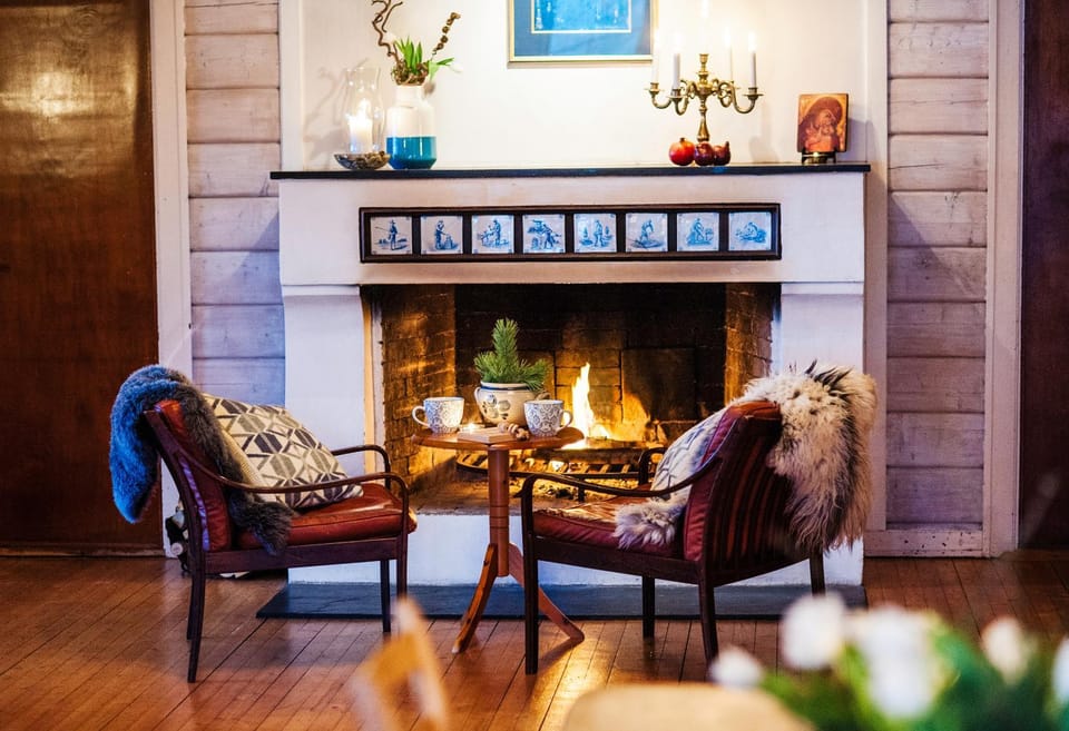 Living room, fireplace