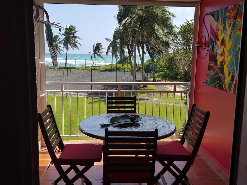 L'oiseau du Paradis vue mer Studio a Saint Francois a 100 m de la plage Apartment in Grande-Terre, Guadeloupe