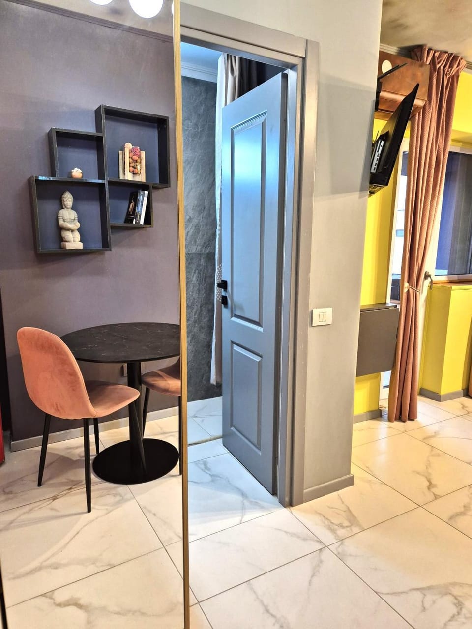 Mogosoaia High Living Studio Apartment in Bucharest