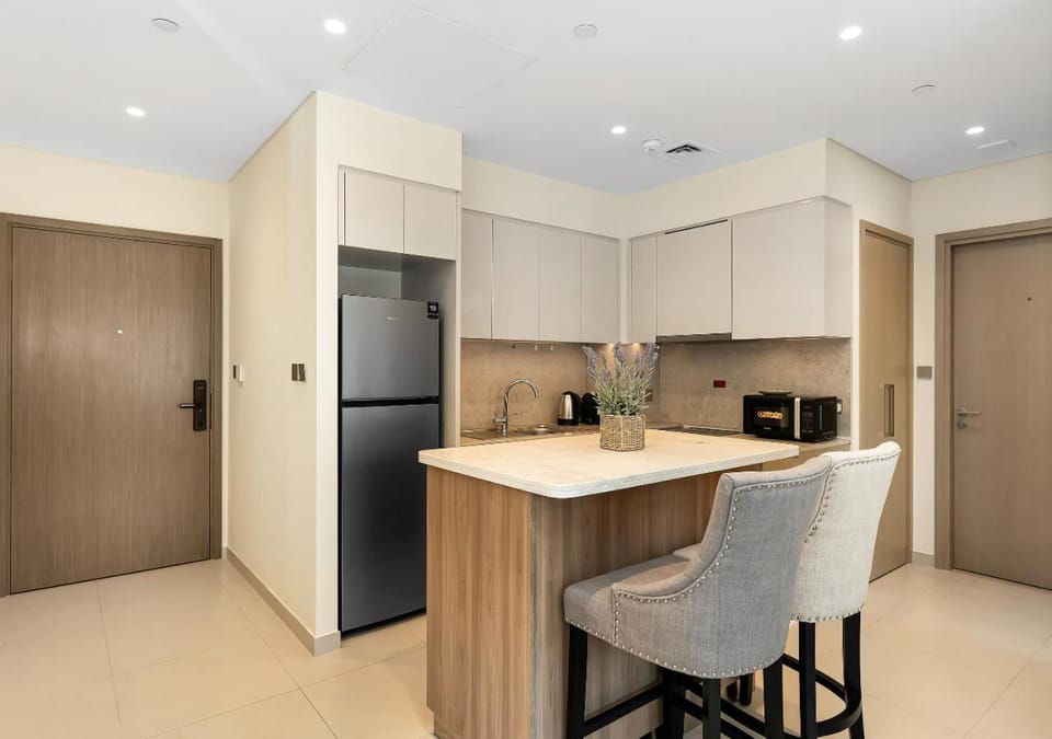 Kitchen or kitchenette, kitchen