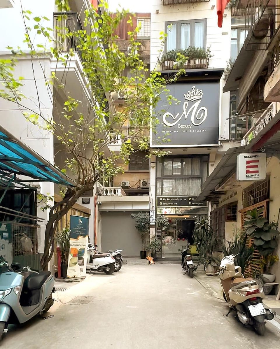 Property building, Day