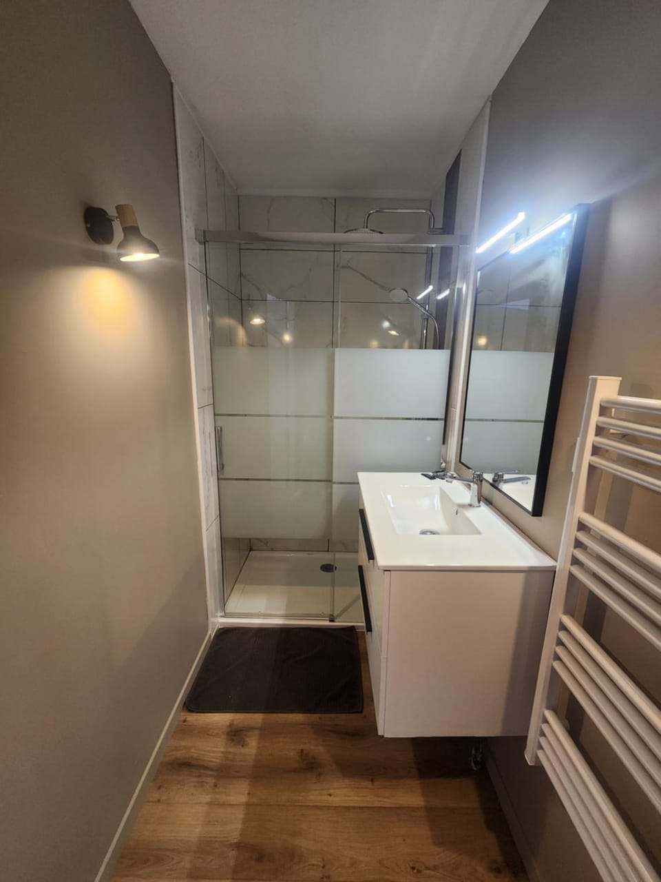 Shower, Bathroom