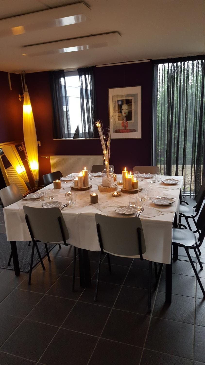 Banquet/Function facilities, Breakfast