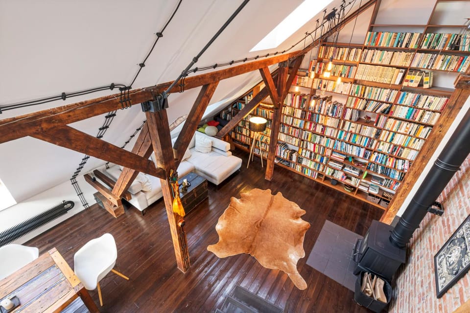 Library, Living room, Seating area