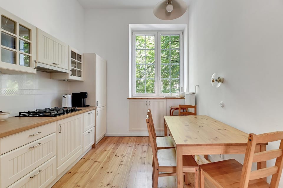 Coffee/tea facilities, Kitchen or kitchenette, Dining area, pet friendly, stove