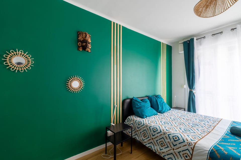 Bed, Decorative detail