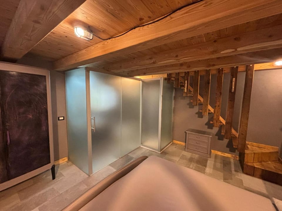 Bathroom, Bedroom