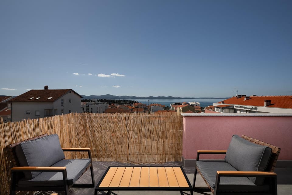 View (from property/room), Balcony/Terrace, Sea view