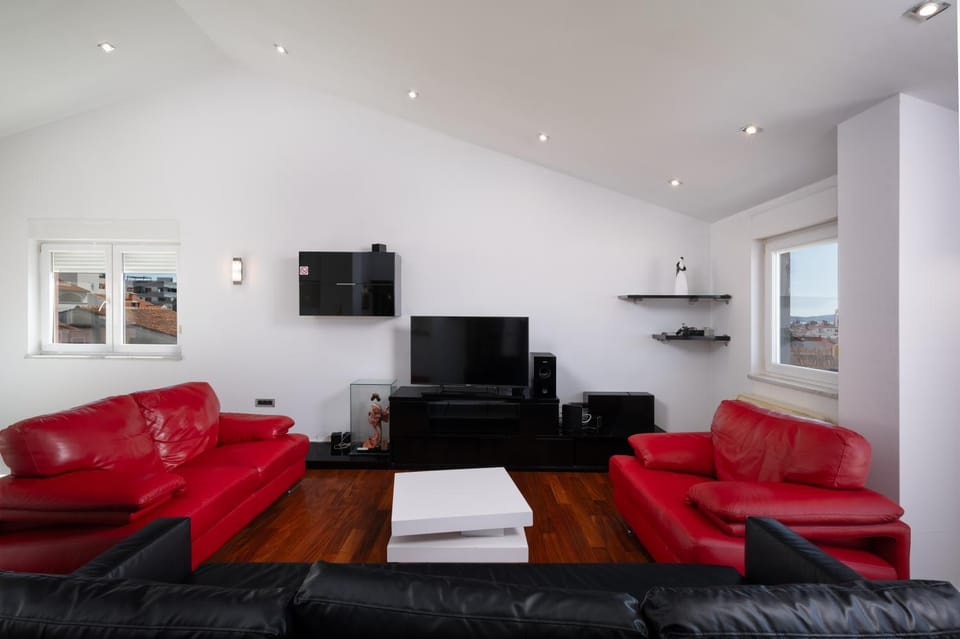 TV and multimedia, Living room