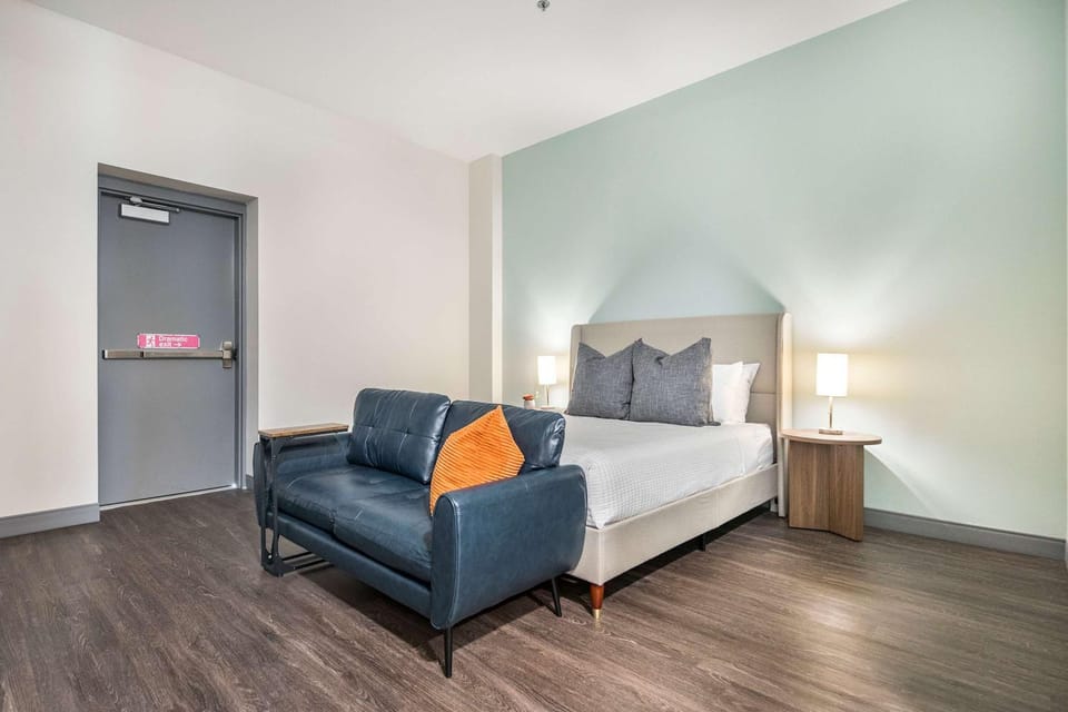 Accessible Comfort Near Atrium & Downtown Macon Apartment in Macon