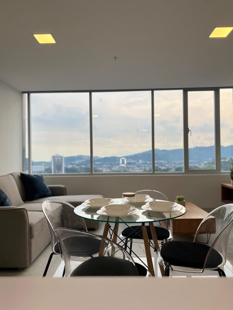 Luxury, Comfort, Parking Apartment in Guayaquil