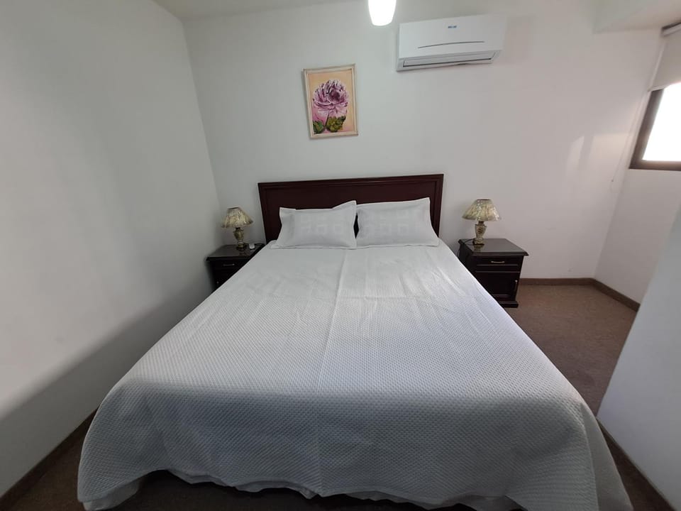 Bed, air conditioner