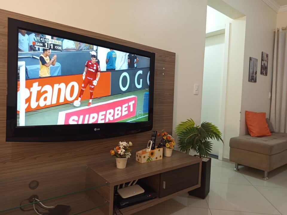 Communal lounge/ TV room, Living room, internet, air conditioner