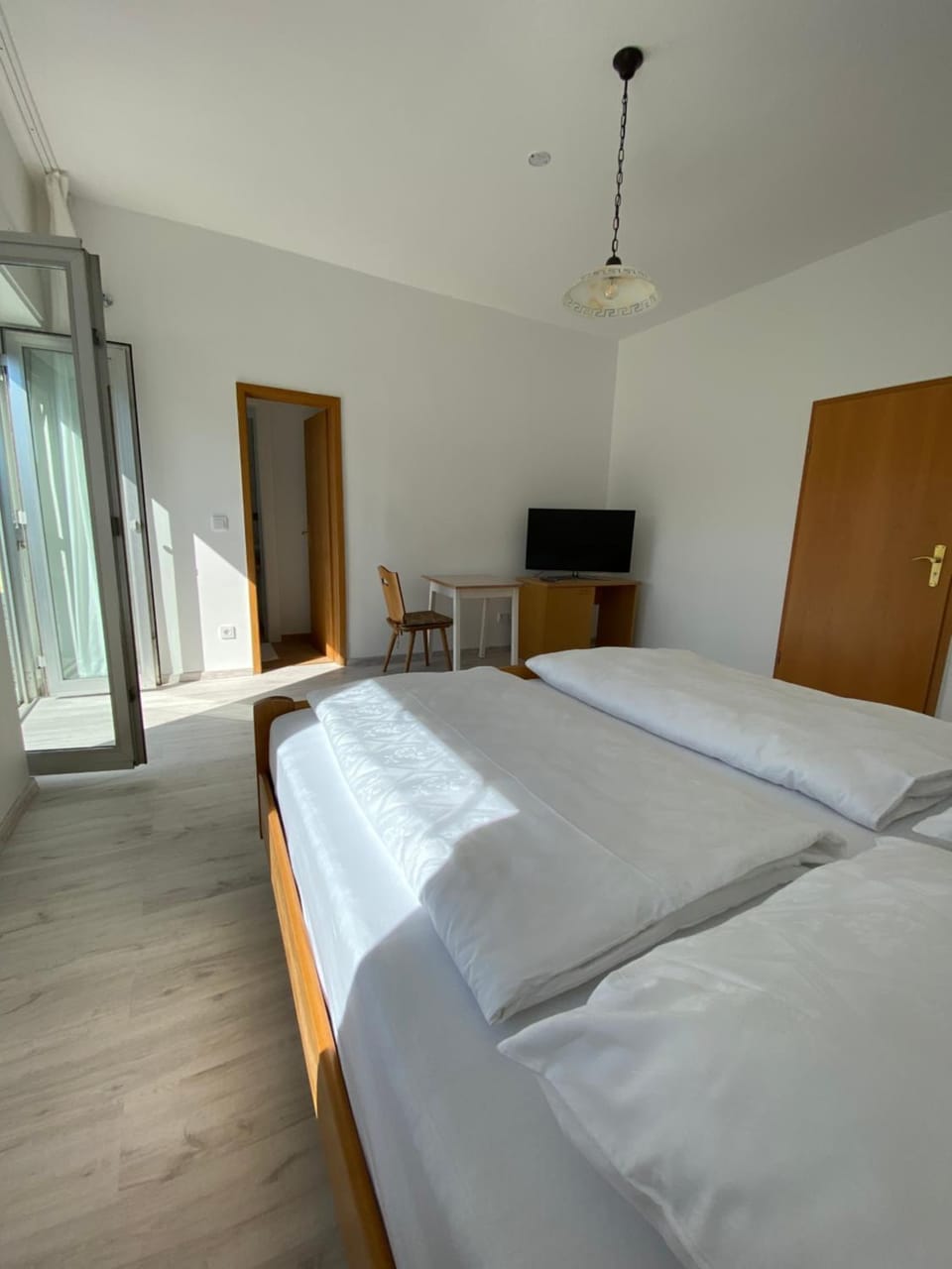 Hotel Rheinblick Bed and Breakfast in Rhineland-Palatinate