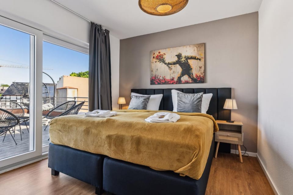 Bed, View (from property/room), Balcony/Terrace, Photo of the whole room, Bedroom, towels
