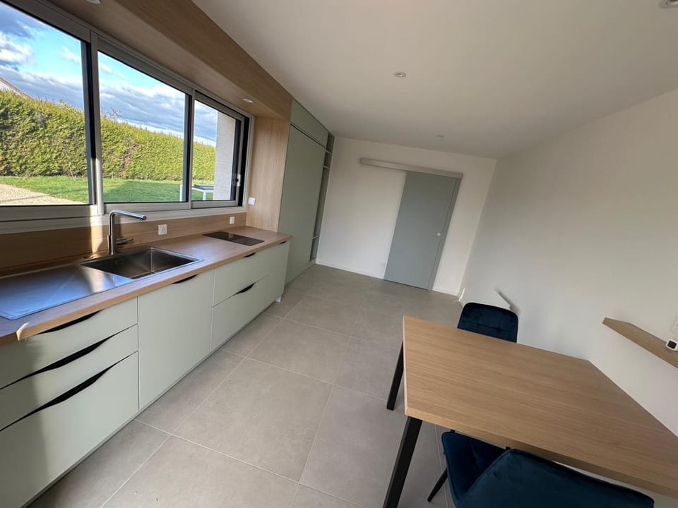 Kitchen or kitchenette
