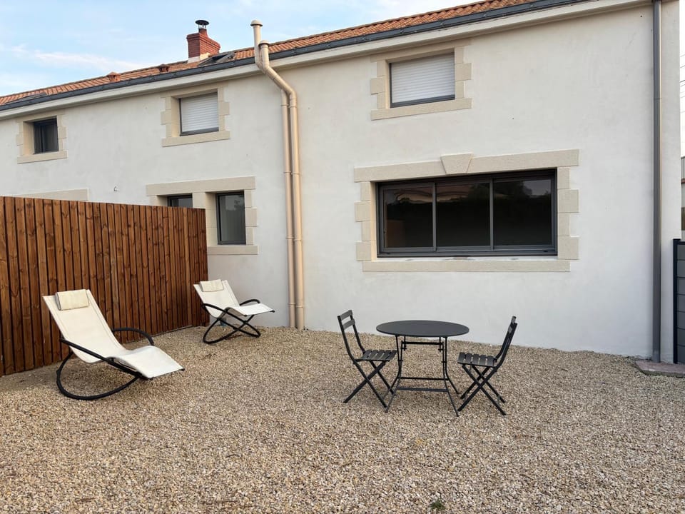 Garden, Balcony/Terrace